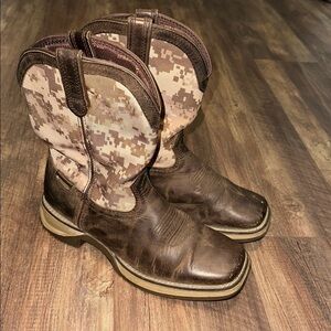 Durango Boy's Western Brown‎ Desert Camo Pull On Cowboy Boots Size 5 youth